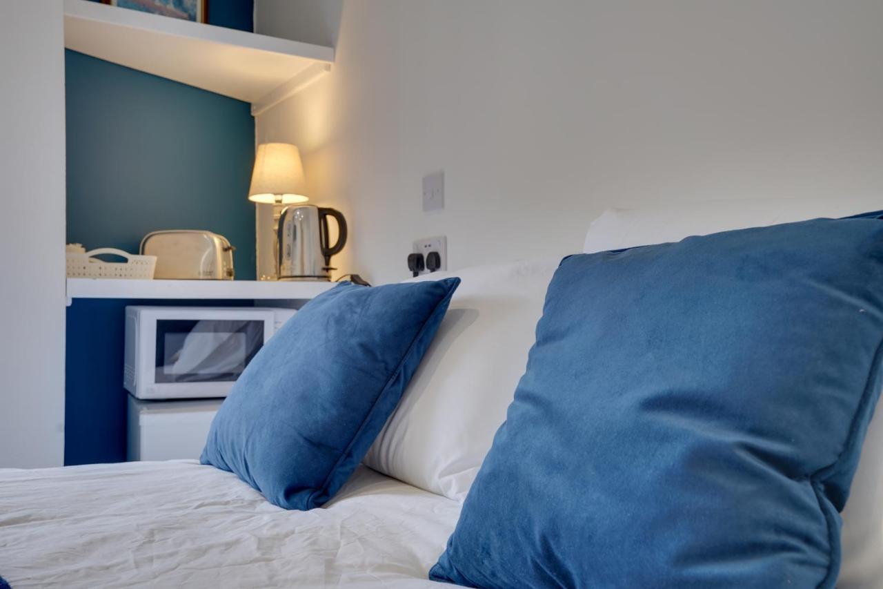 Homesly Guest Rooms, Comfortable En-Suite Guest Rooms With Free Parking And Self Check-In Berwick Upon Tweed Exterior foto