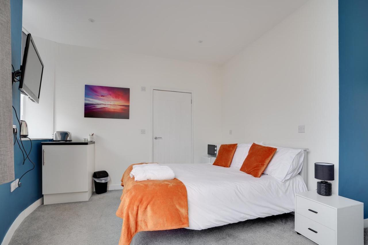 Homesly Guest Rooms, Comfortable En-Suite Guest Rooms With Free Parking And Self Check-In Berwick Upon Tweed Exterior foto