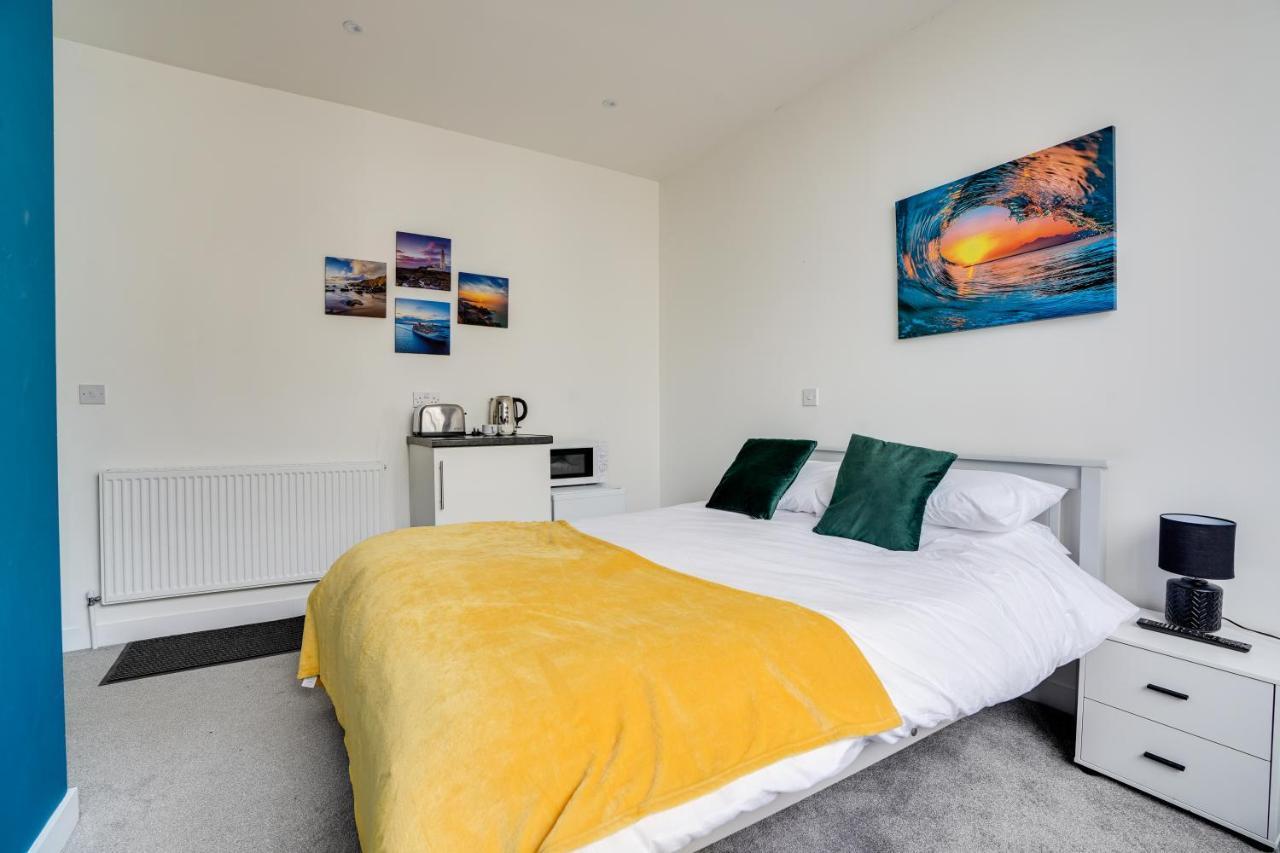 Homesly Guest Rooms, Comfortable En-Suite Guest Rooms With Free Parking And Self Check-In Berwick Upon Tweed Exterior foto