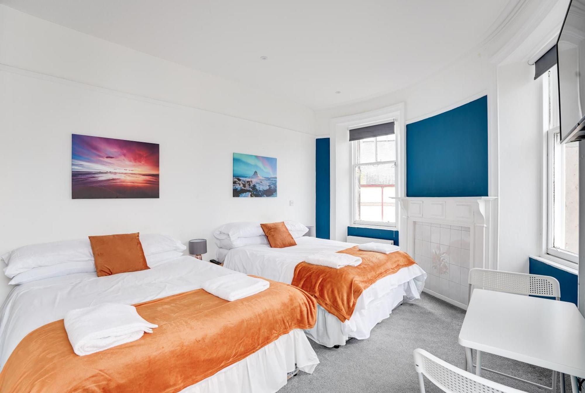 Homesly Guest Rooms, Comfortable En-Suite Guest Rooms With Free Parking And Self Check-In Berwick Upon Tweed Exterior foto